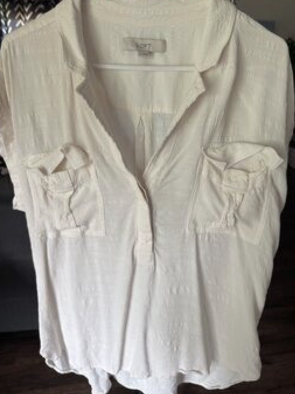 LOFT Cream Sleeveless Button-Front Blouse with Chest Pockets